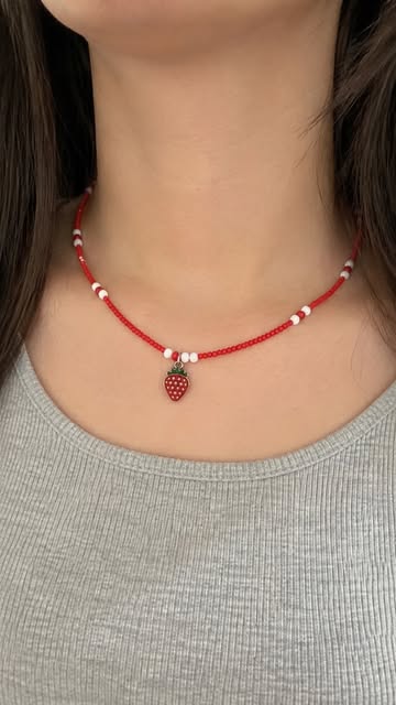 گردنبند توت فرنگی